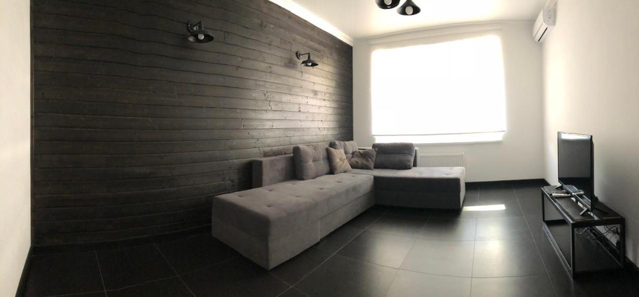 The Den Apartamento Odesa Exterior foto